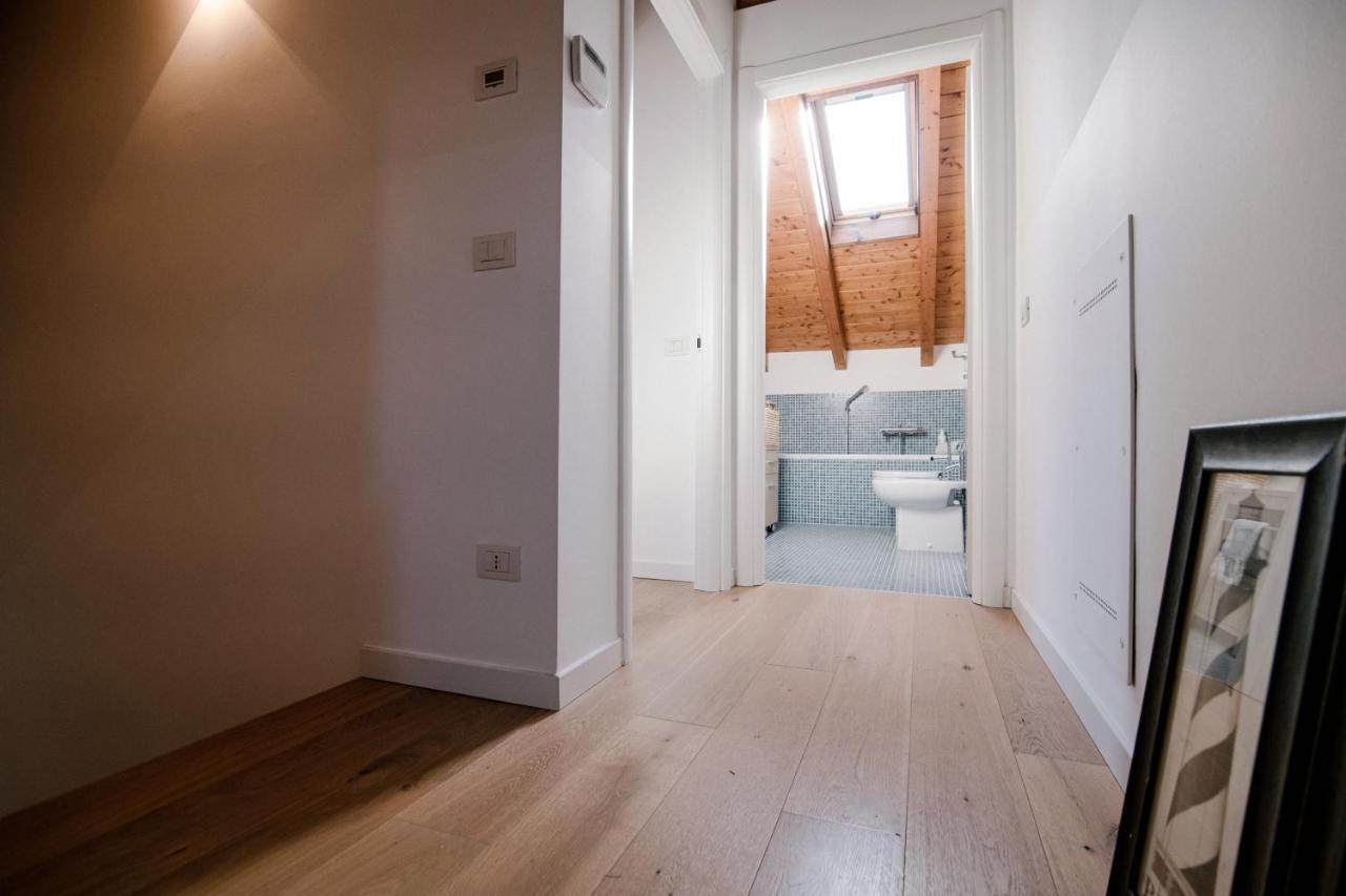 Modern Luxury Attic - Bymyhomeincomo Dış mekan fotoğraf